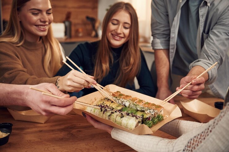 Is Takeout Better? How to Choose Dine-In or Delivery for Chinese Food Near Me